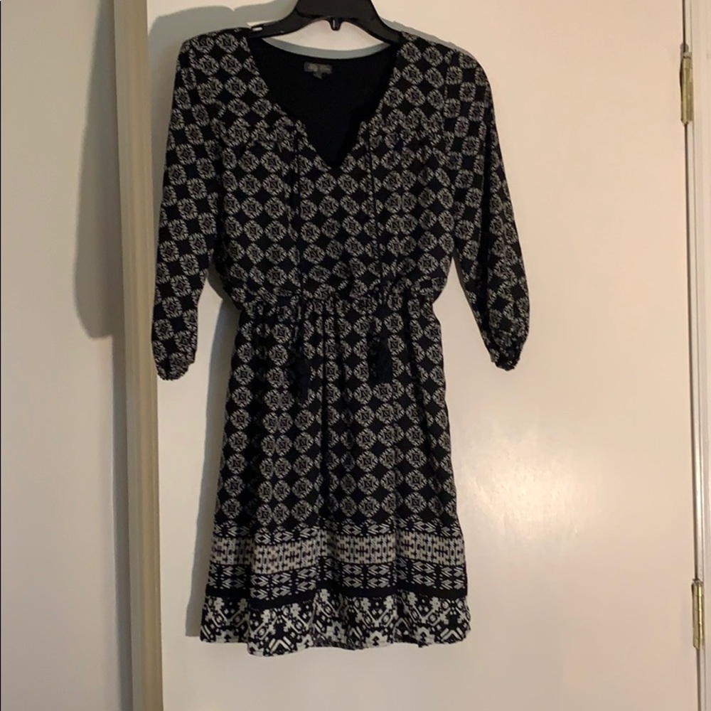 Patterned black dress